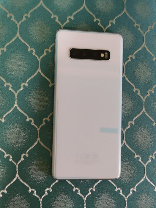 Samsung S10 Plus 128 gb Ram 8 EAC