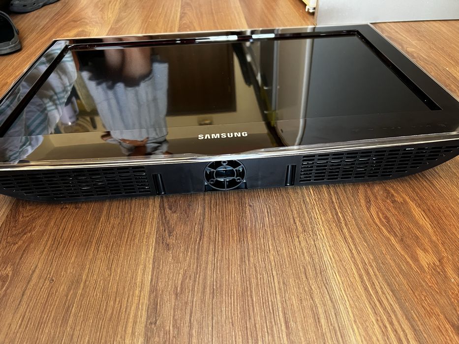 Телевизори Samsung 26’ LE26D450G1W
