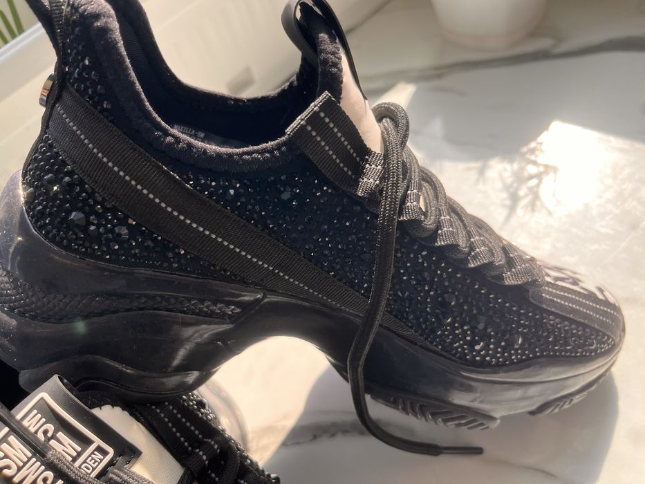Steve Madden сникърси
