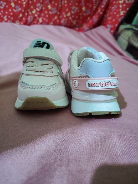 Детские кросовки новые