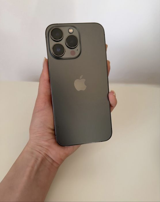 Vând iPhone 13 Pro