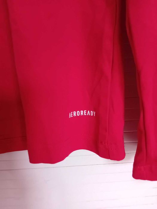 Оригинална спортна фланелка Adidas