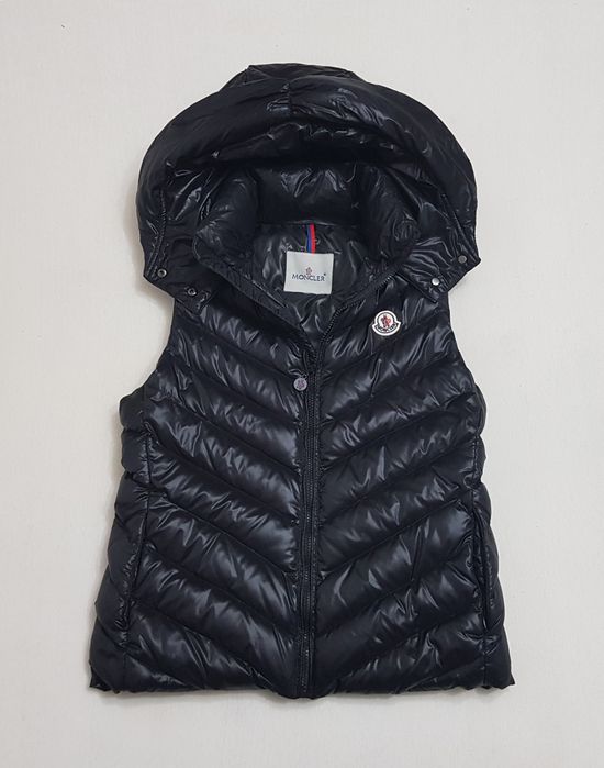 Vesta cu puf Moncler groasă nouă, mărimea S/M (lady)