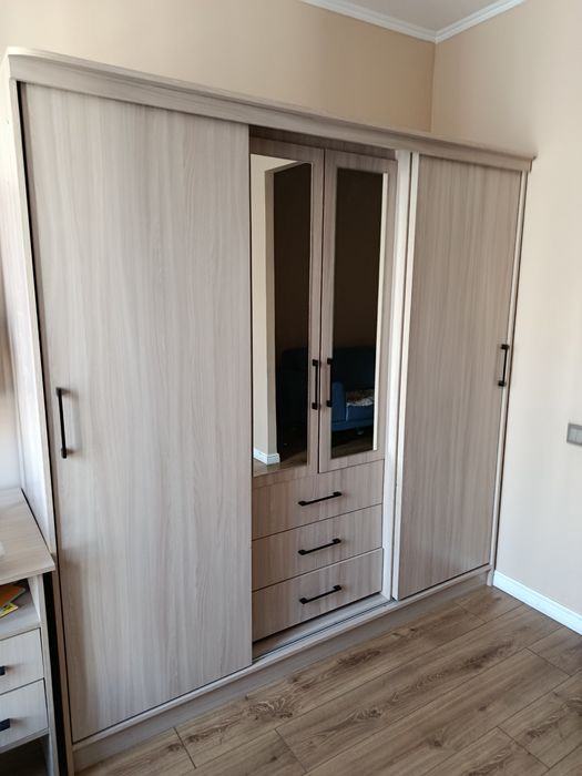 Продам шкаф купе