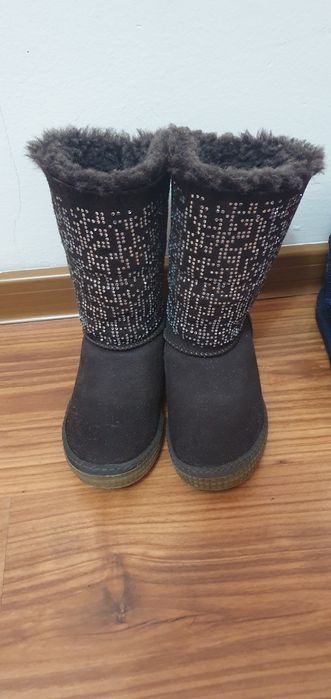 Сапоги, валенки, угги на девочку