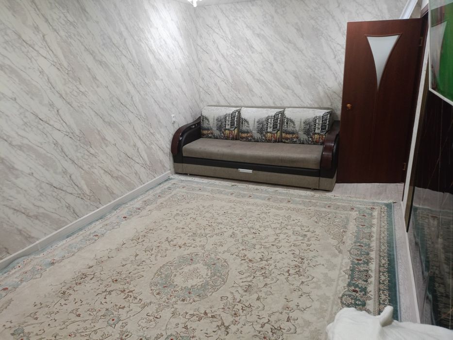 Үйде 2 бөлмелі үй сатылады.