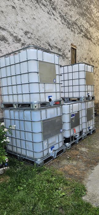 Vând butoi NOU 1000l