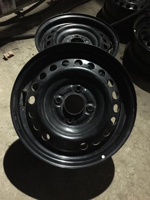 Продам диски R 15  отл сост