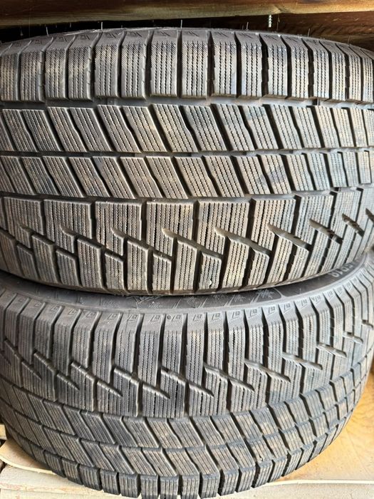 Продам шины размер 245/45R18