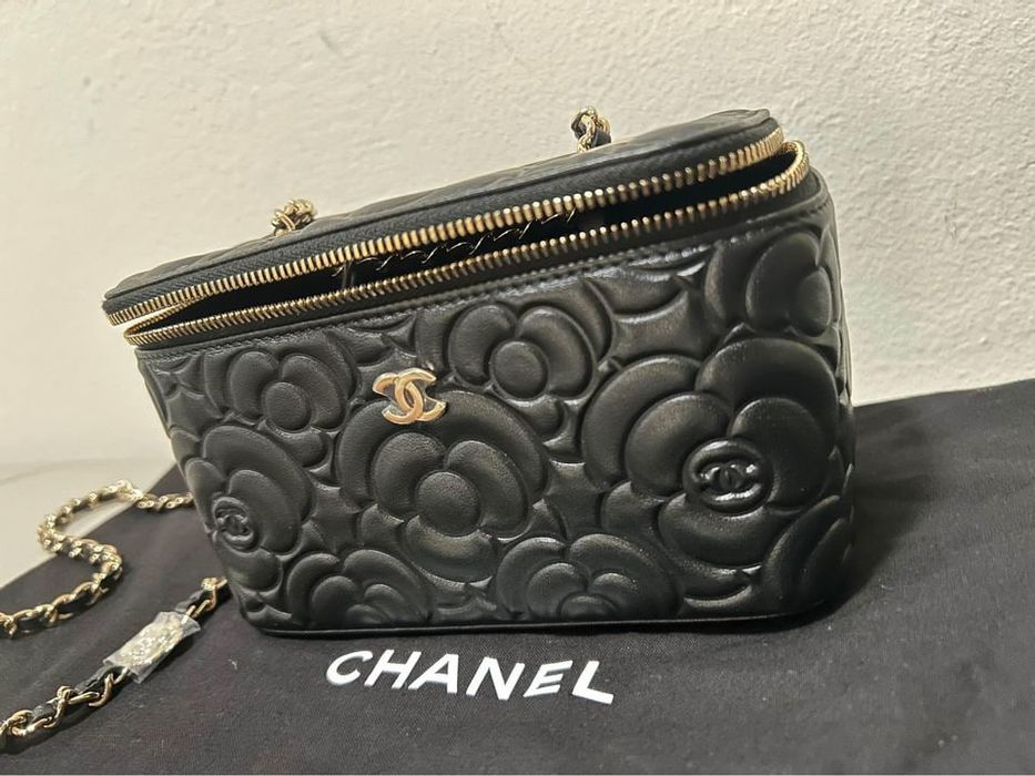 Сумка Chanel Camellia 21S