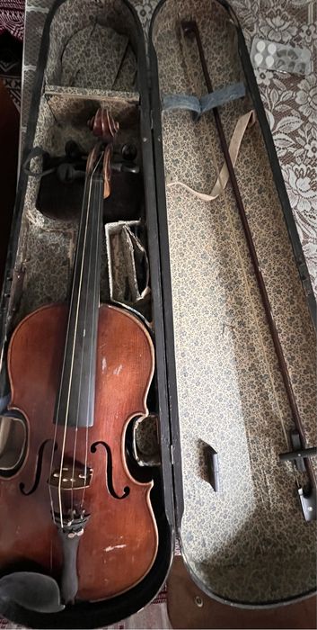 Много стара цигулка