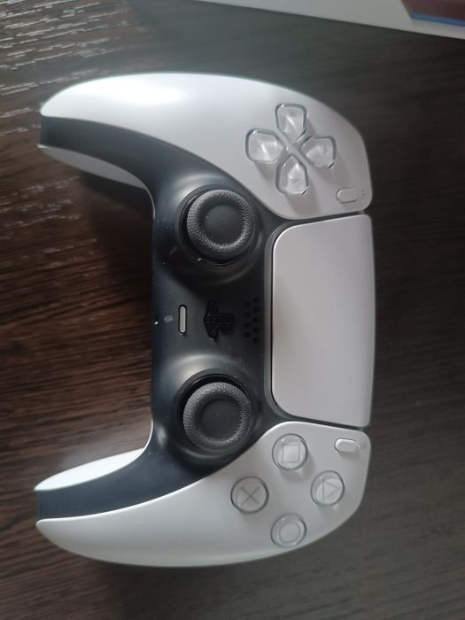 Продам PlayStation 5