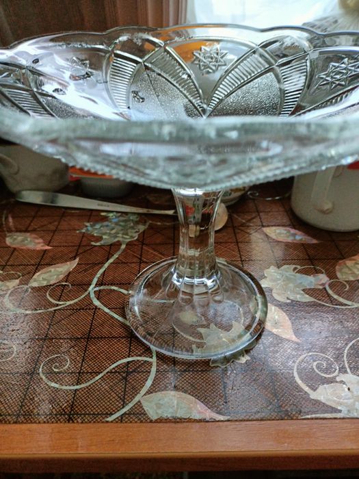 Ваза на ножке конфетница  ссср  50 е г фруктовница