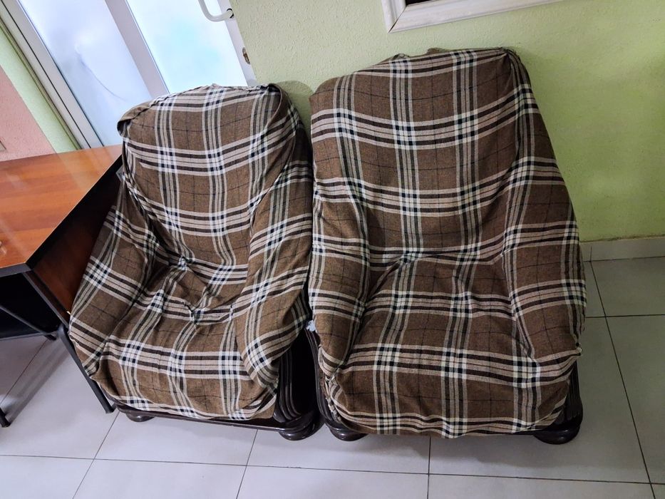 Продам 2 кресла, состояние среднее