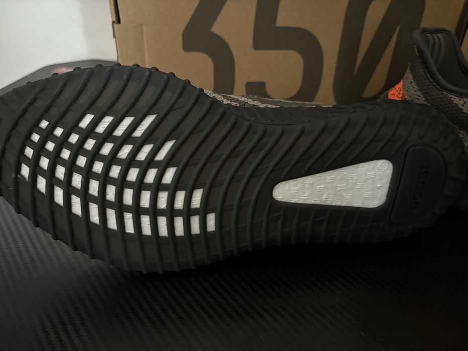 Adidas Yeezy beluga 2.0