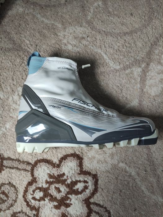 Лыжные ботинки Fischer