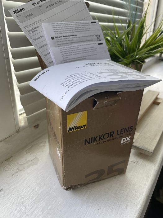 Объектив Nikon 35 мм, 1.8