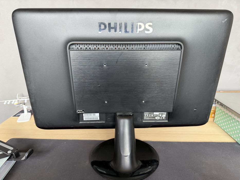 Phillips 222 el, LED, 22’ монитор