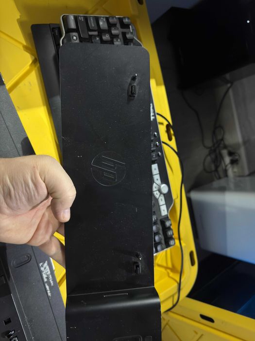 tastaturi old school si docking station