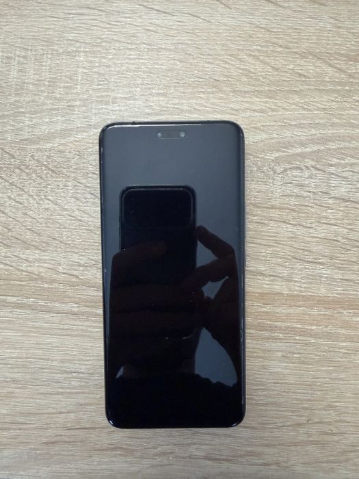 Honor magic 6 pro / Гаранция 14м. / Yettel / Пълен комплект + 3 кейса