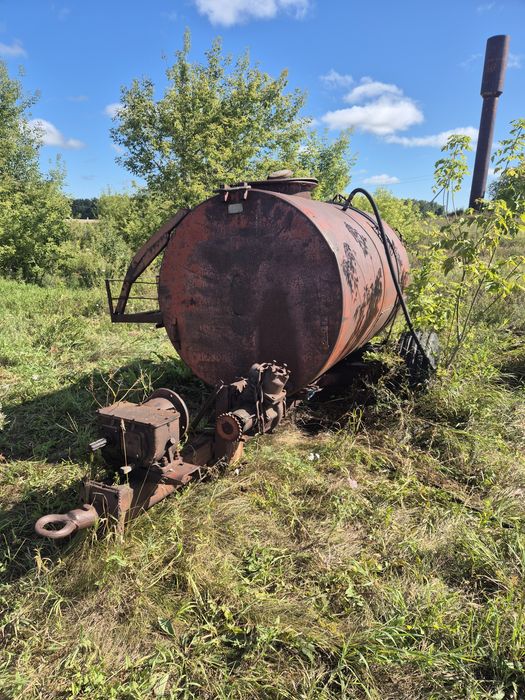 Продам ёмкость металлическую (бочка)