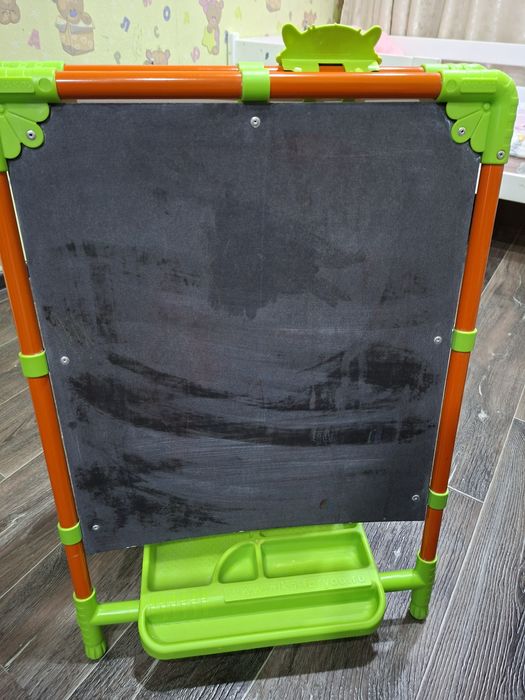 Продам мольберт.