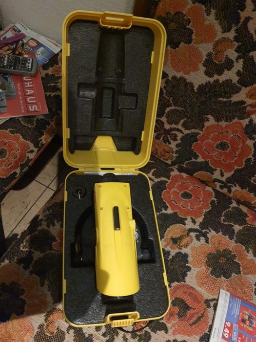 Оптичен нивелир Leica