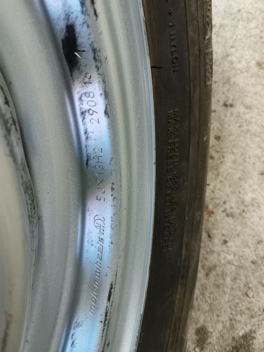 Запасное колесо на прицеп