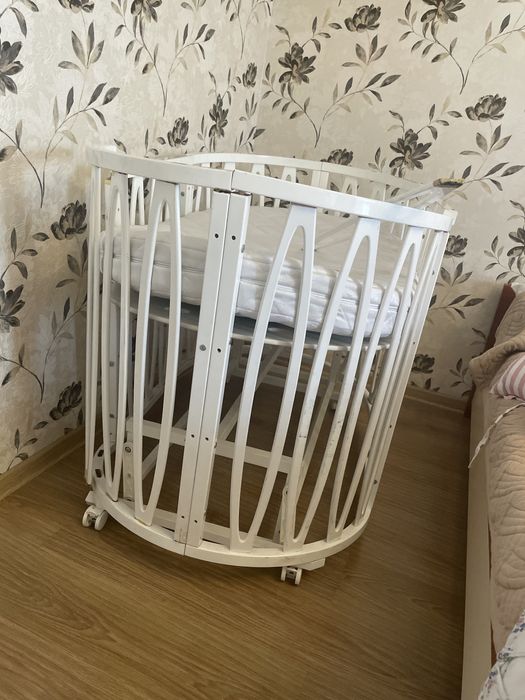 Б/у манеж с матрацом