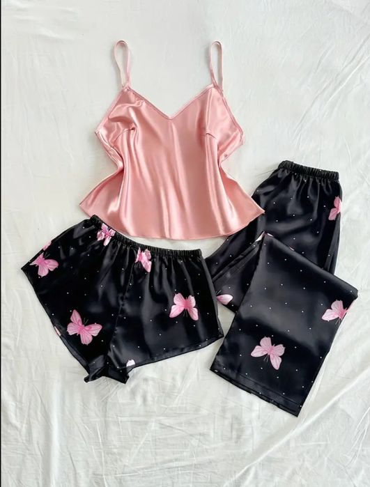 Pijamale de Lux-Noi 55 lei