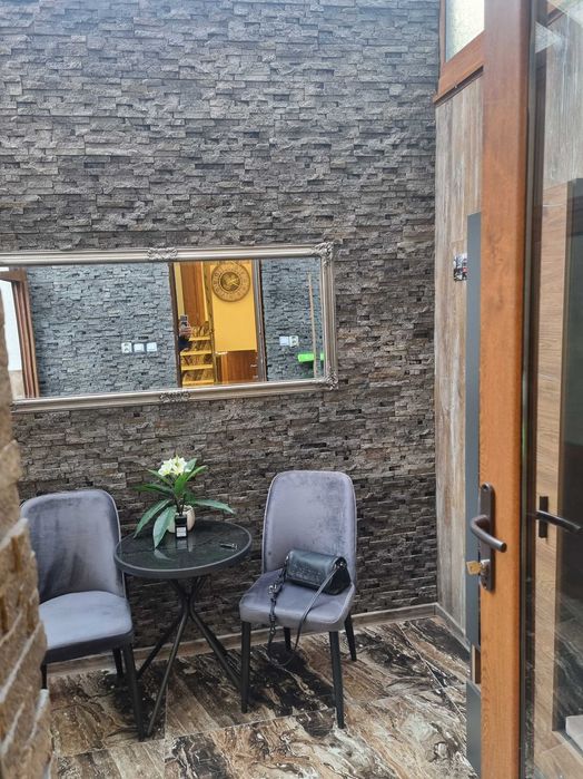 Продава се Четиристаен апартамент в Бургас, Център - 92 кв.м за 3805 €/кв.м - Снимка #16