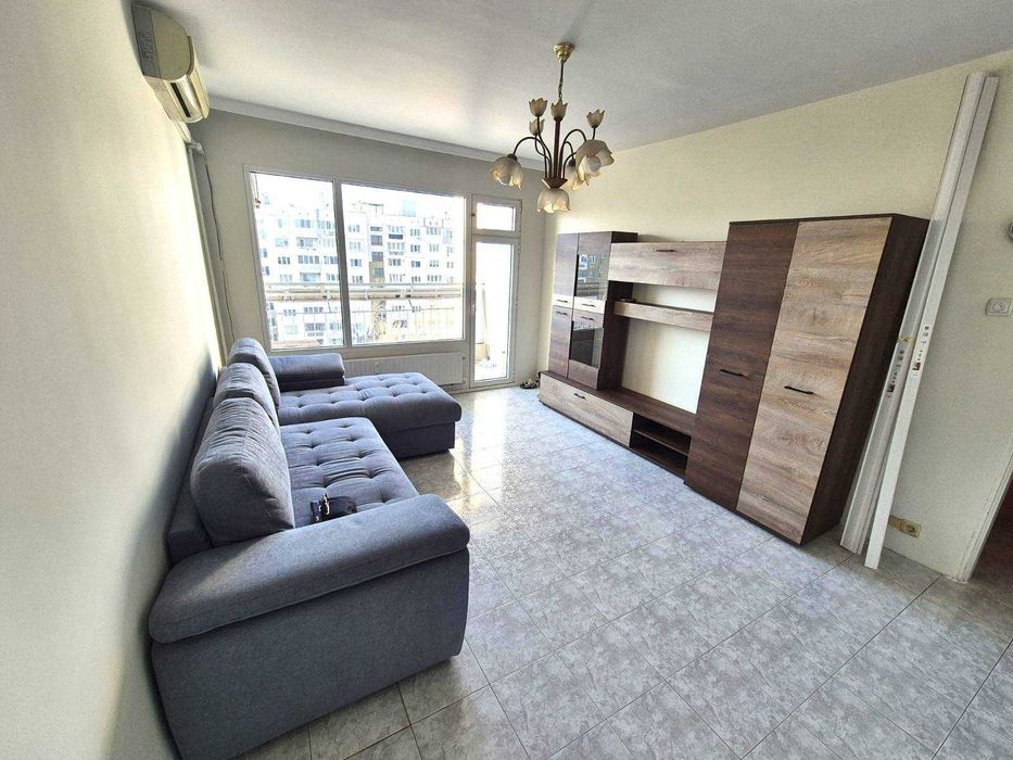 Дава се под наем Двустаен апартамент в София, Център - 70 кв.м за 498.27 € - Снимка #1