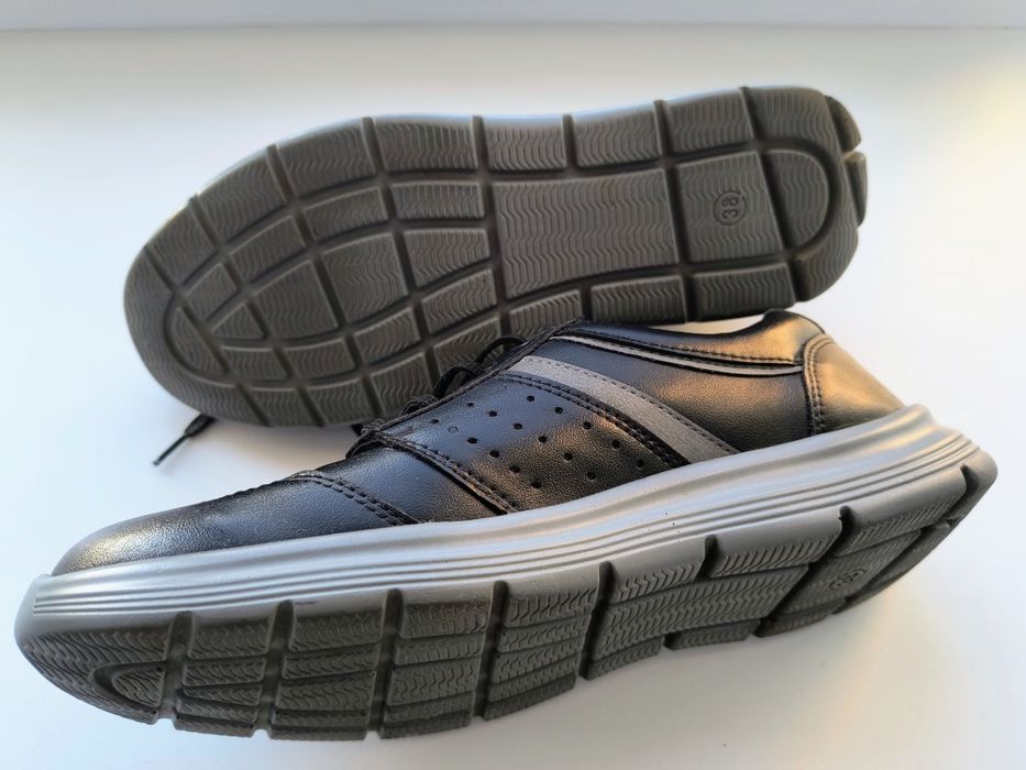 Туфли на мальчика р-р 38