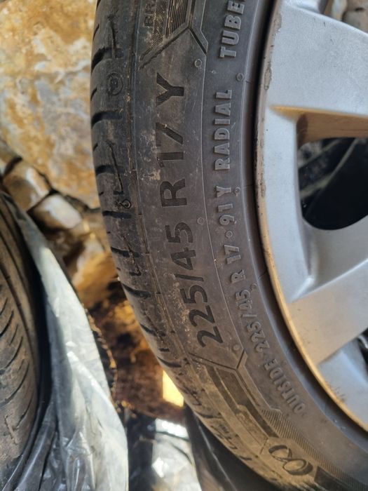 Cauciucuri 255.40.r17