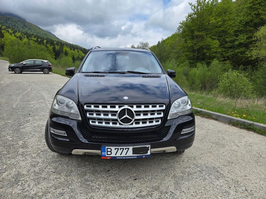 Mercedes-Benz ML Distribuție schimbată recent. Un singur proprietar până în 2025.