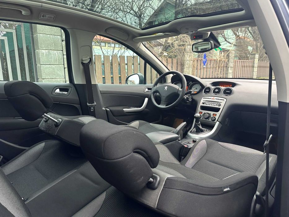 Peugeot 308 1.6i 150 CP | AN 2008 EURO 4 | Panoramic | CLIMA | Senzori parcare | CASH sau RATE | Garantie | Livrare