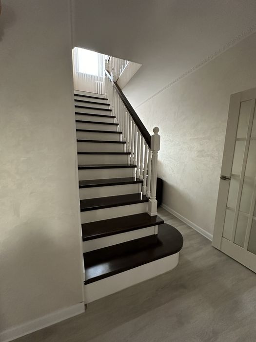 Продам 5 комнатную квартиру