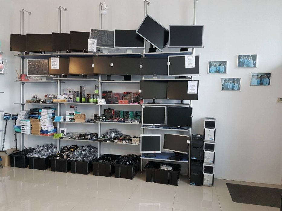 Ultraslim i5 gen 8 DELL Latitude  5400 LIKE NEW  , 16 G ddr4, nvme 1T