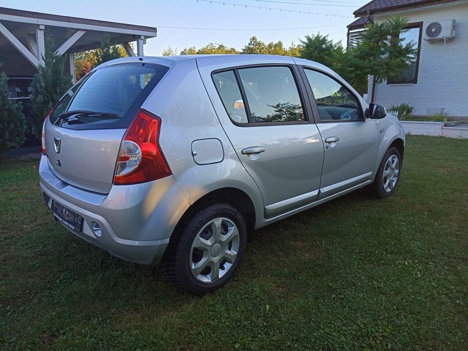 Dacia Sandero Laureate 1.2 benzina 2012 Euro 5