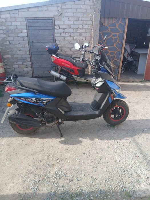 Продам самурай в отличном состоянии стоит на учёте