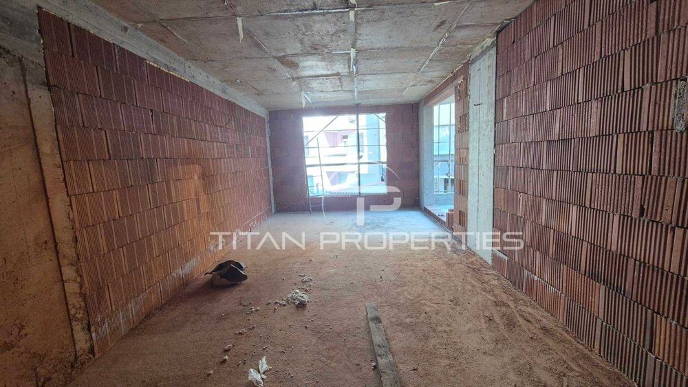 Продава се Тристаен апартамент в Пловдив, Кючук Париж - 111 кв.м за 1550 €/кв.м - Снимка #3