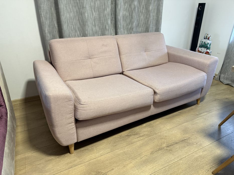 Canapea extensibila  2 persoane Agache stare foarte buna