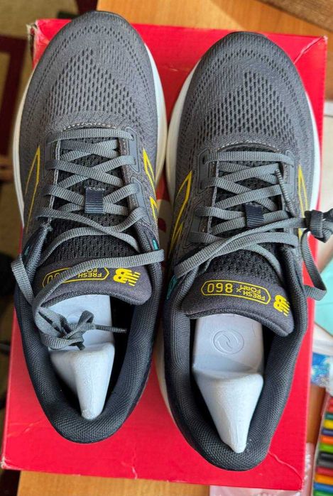 Кроссовки для бега New Balance 860  41 размер, US 8