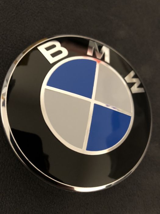 Emblema sigla logo 82 seria 1 3 5 BMW X1 X3 X5 X6 E90 E60 F10 G30 G20