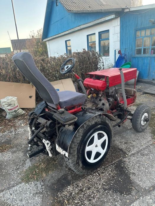 Трактор сельскохозяйственный