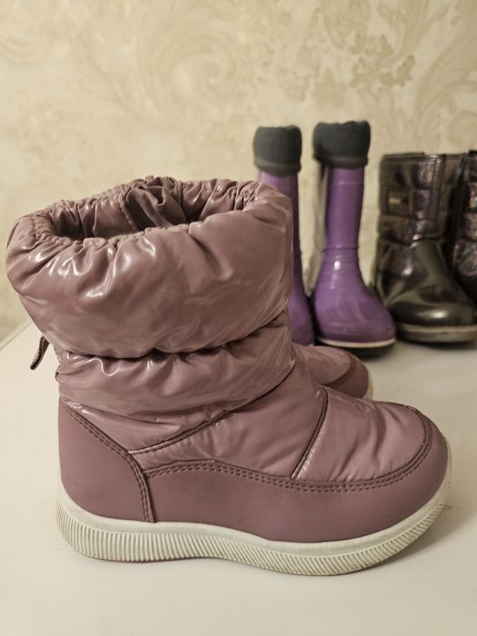 Продам детские сапоги ( 26-28 размеры)