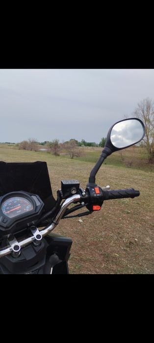 Скутер 150 кубов