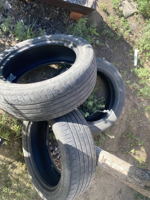 Giti a 225/55R18 98V