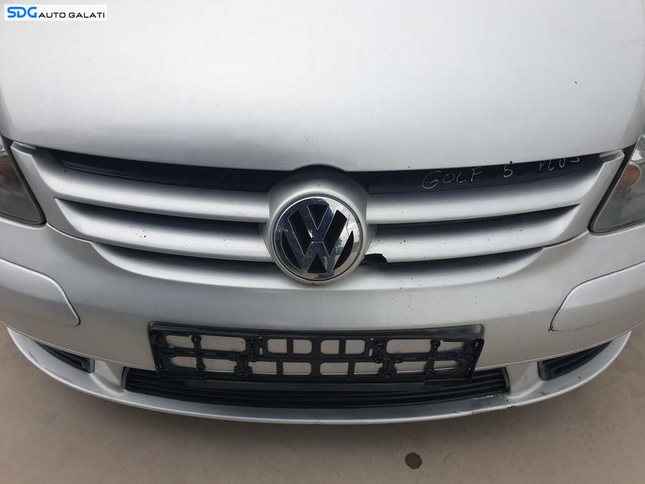 Grila cu Sigla Emblema cu Defect Volkswagen Golf 5 Plus 2004 - 2008 Culoare LA7W [K5061]