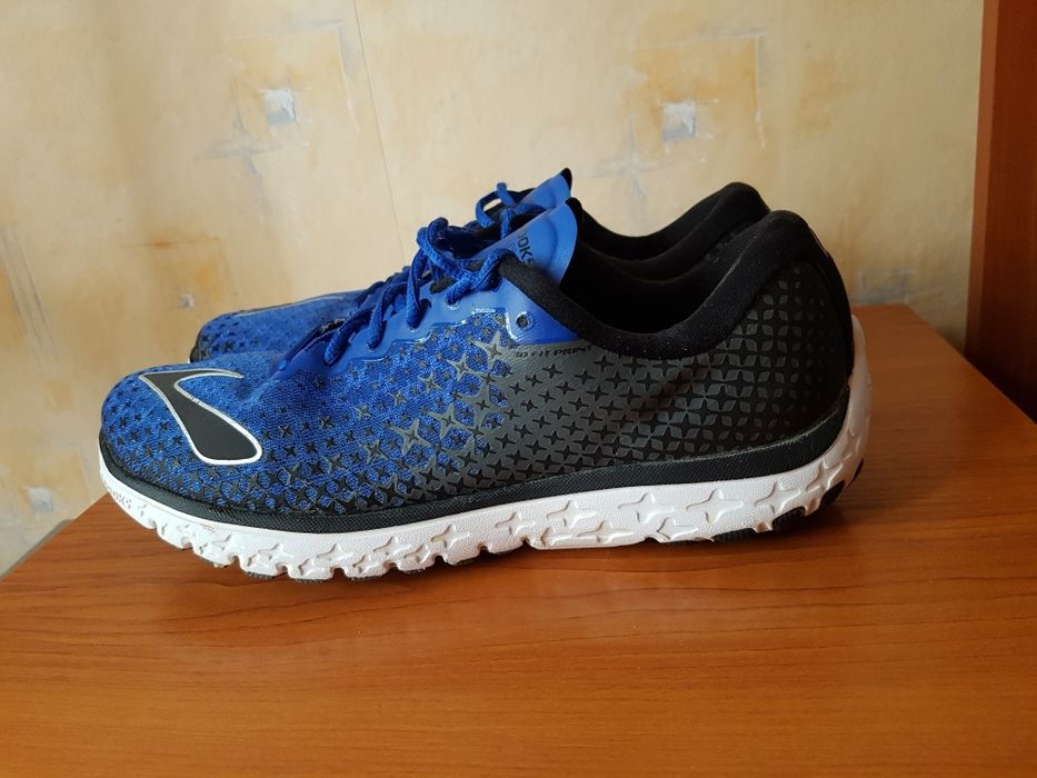 BROOKS pure Flow 5 маратонки 42 номер.